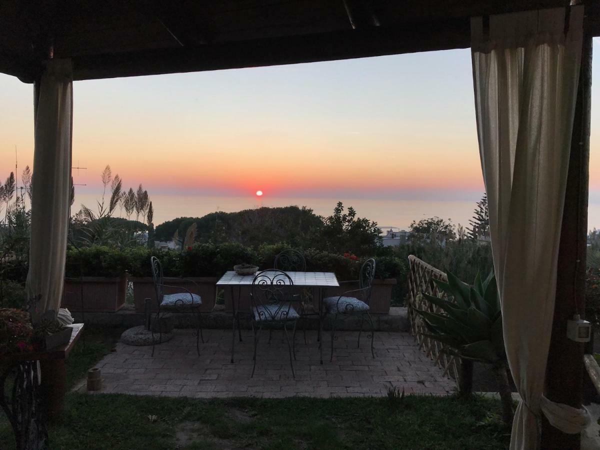 La Terrazzina Sul Tramonto Bed & Breakfast Forio di Ischia Eksteriør bilde